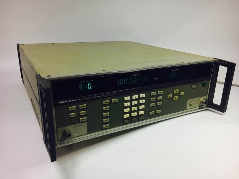 Fluke/Signal Generator/6061A