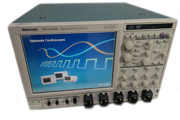 Tektronix/Oscilloscope Digital/DSA71254B