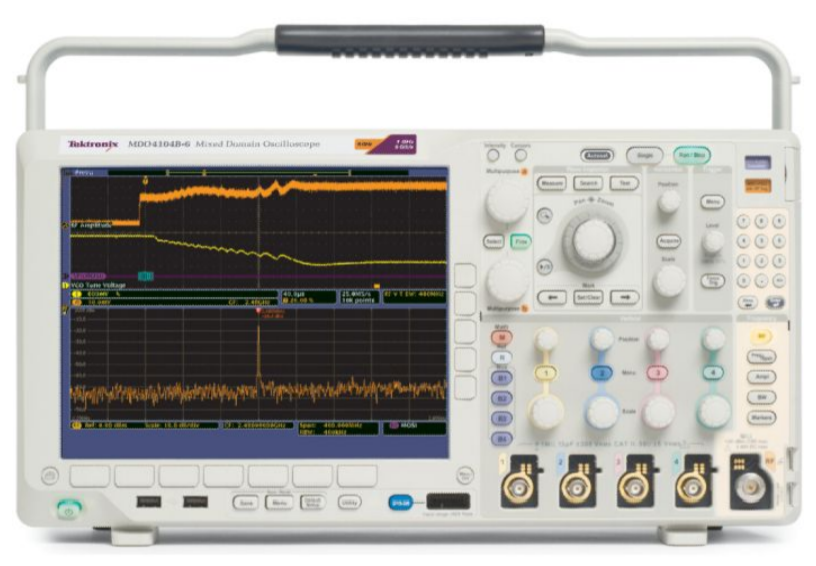 Tektronix/Oscilloscope Digital/MDO4104B-3